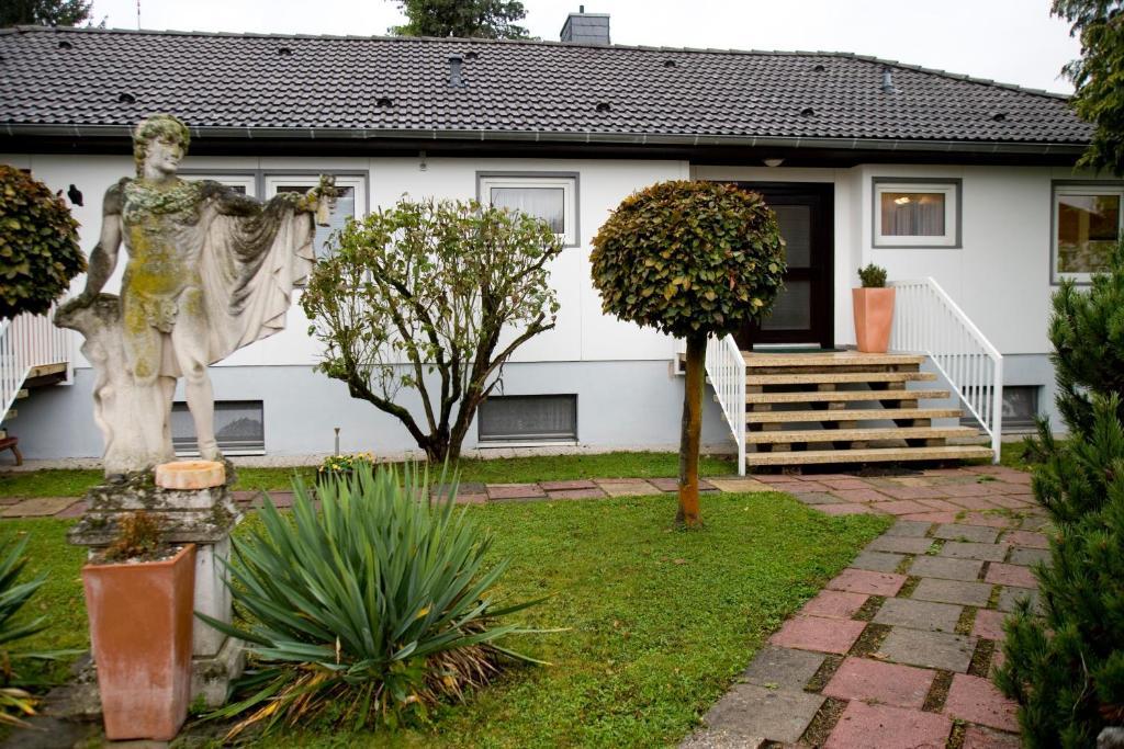 Zimmer Weiss Altenstadt Exterior foto